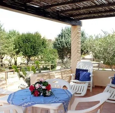 Rena Majore Resort מלון דירות *